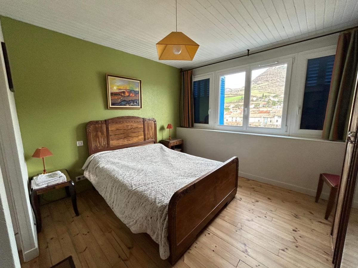 Appartement Le Mas De Campels à Saint-Georges-de-Luzençon Extérieur photo