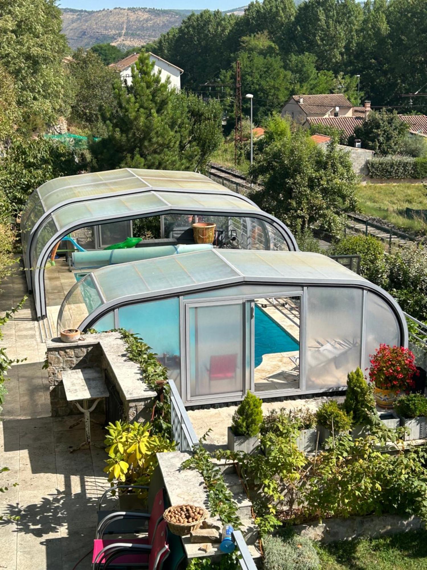 Appartement Le Mas De Campels à Saint-Georges-de-Luzençon Extérieur photo